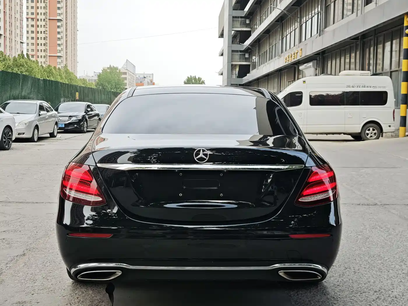 Mercedes-Benz E-Class 2018 Facelift E 300 L Fashion фото 9