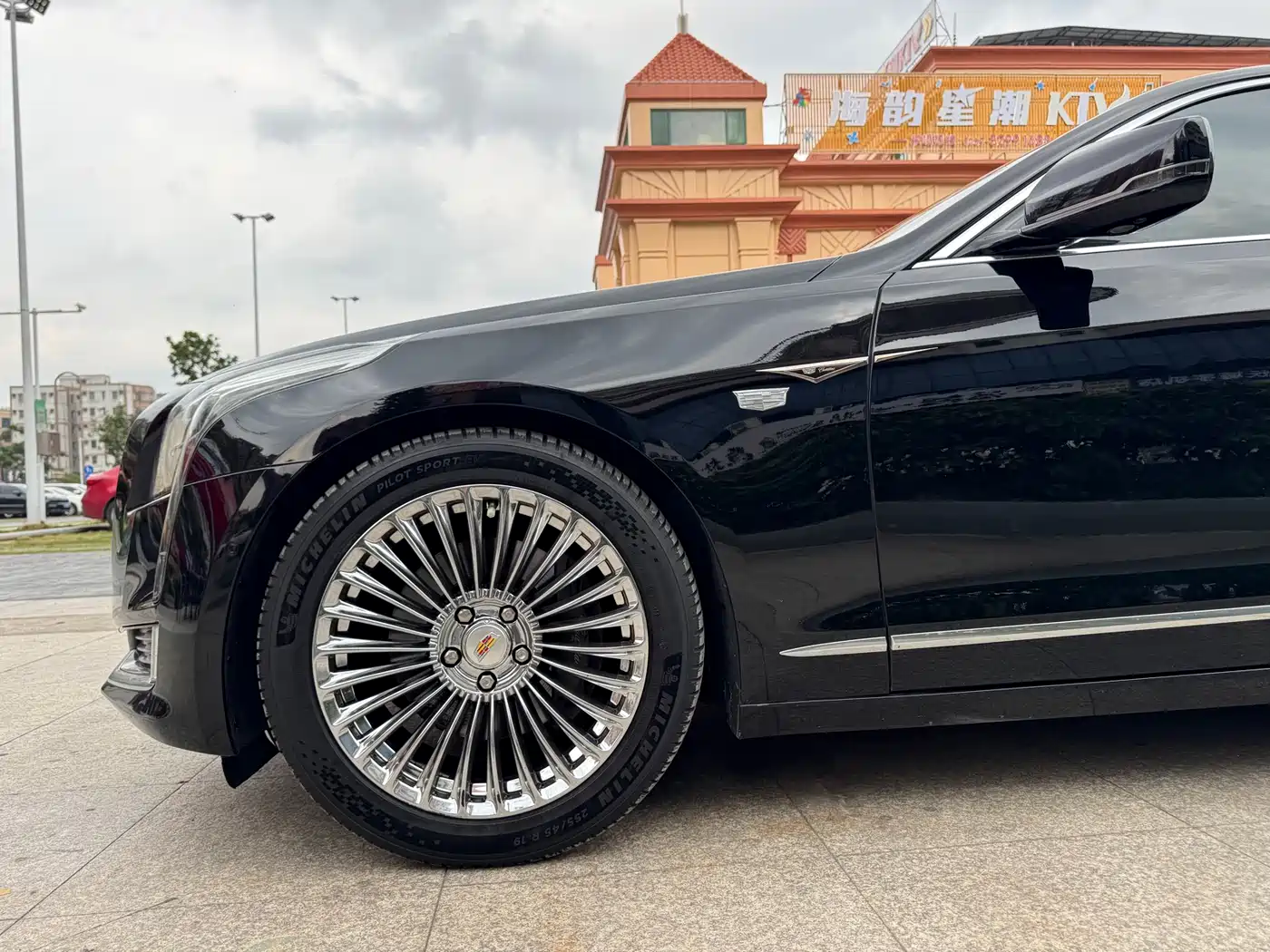 Cadillac CT6 2016 40T Leading фото 8