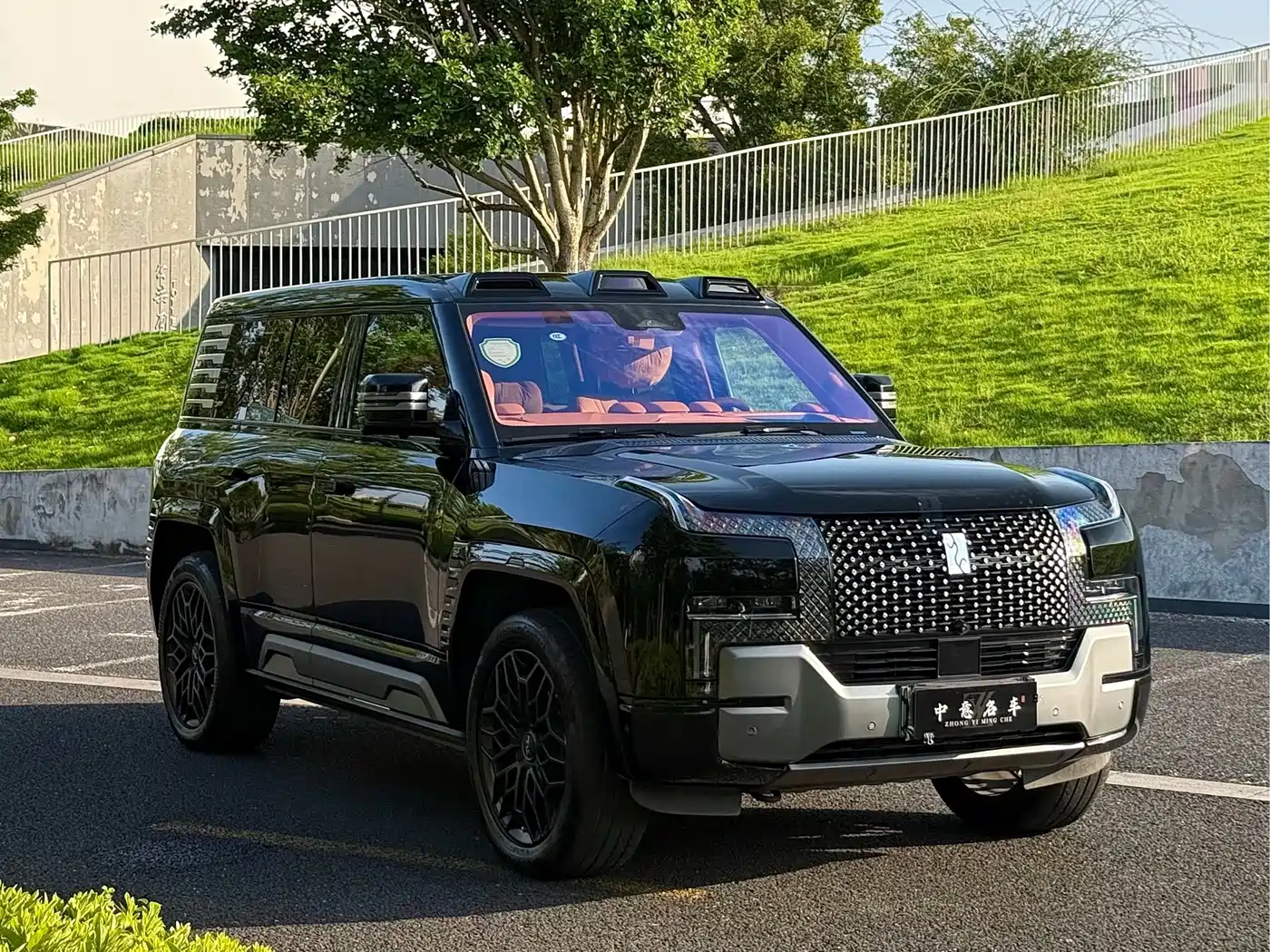 2024 Yangwang U8