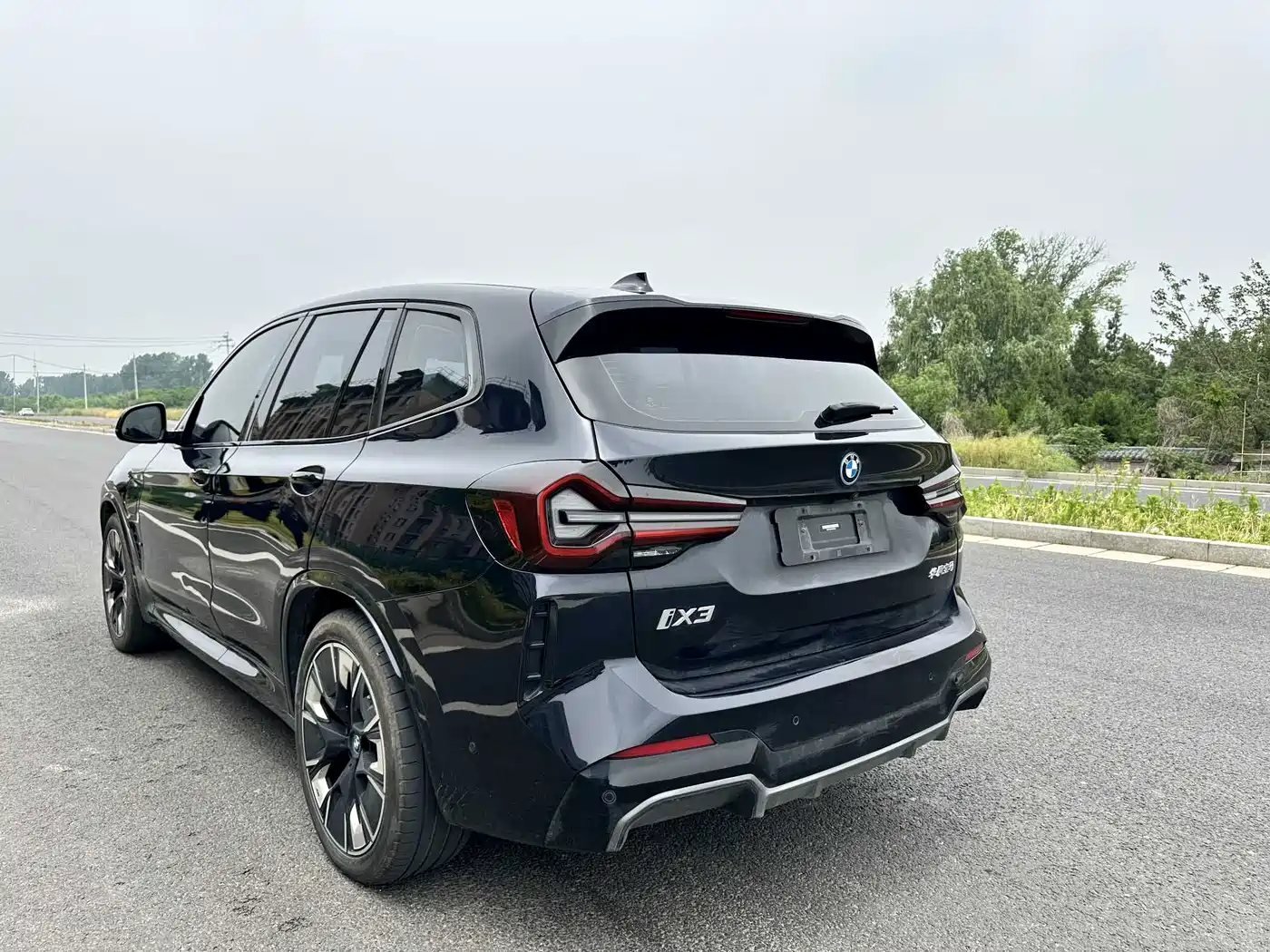 BMW iX3 2022 Innovation Leader фото 9
