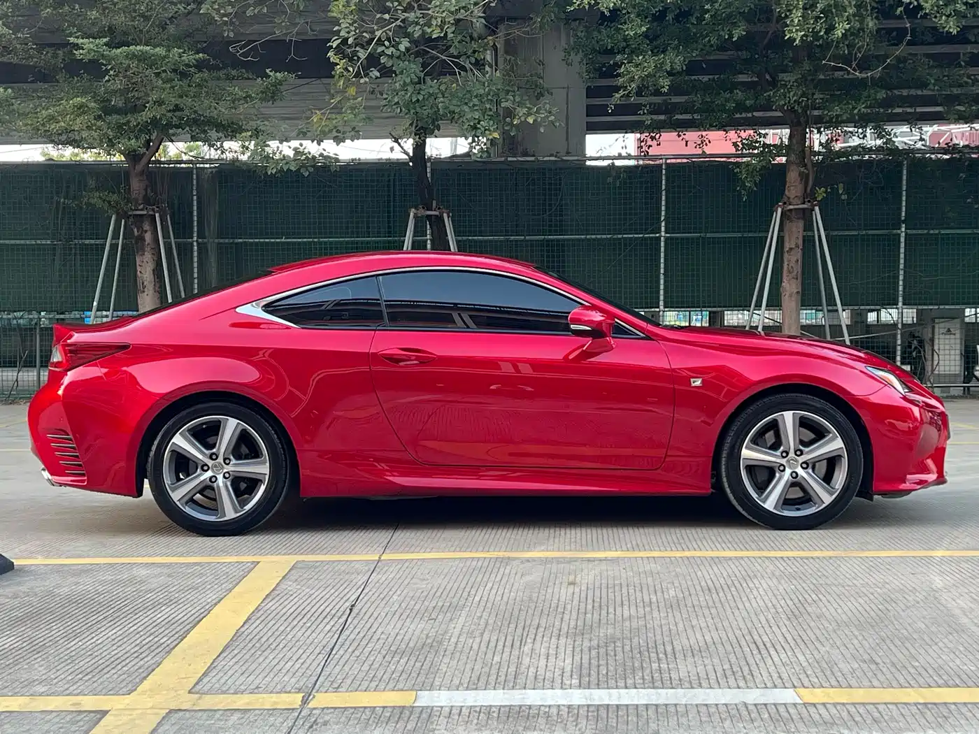 Lexus RC 2016 200t F SPORT Edition фото 2