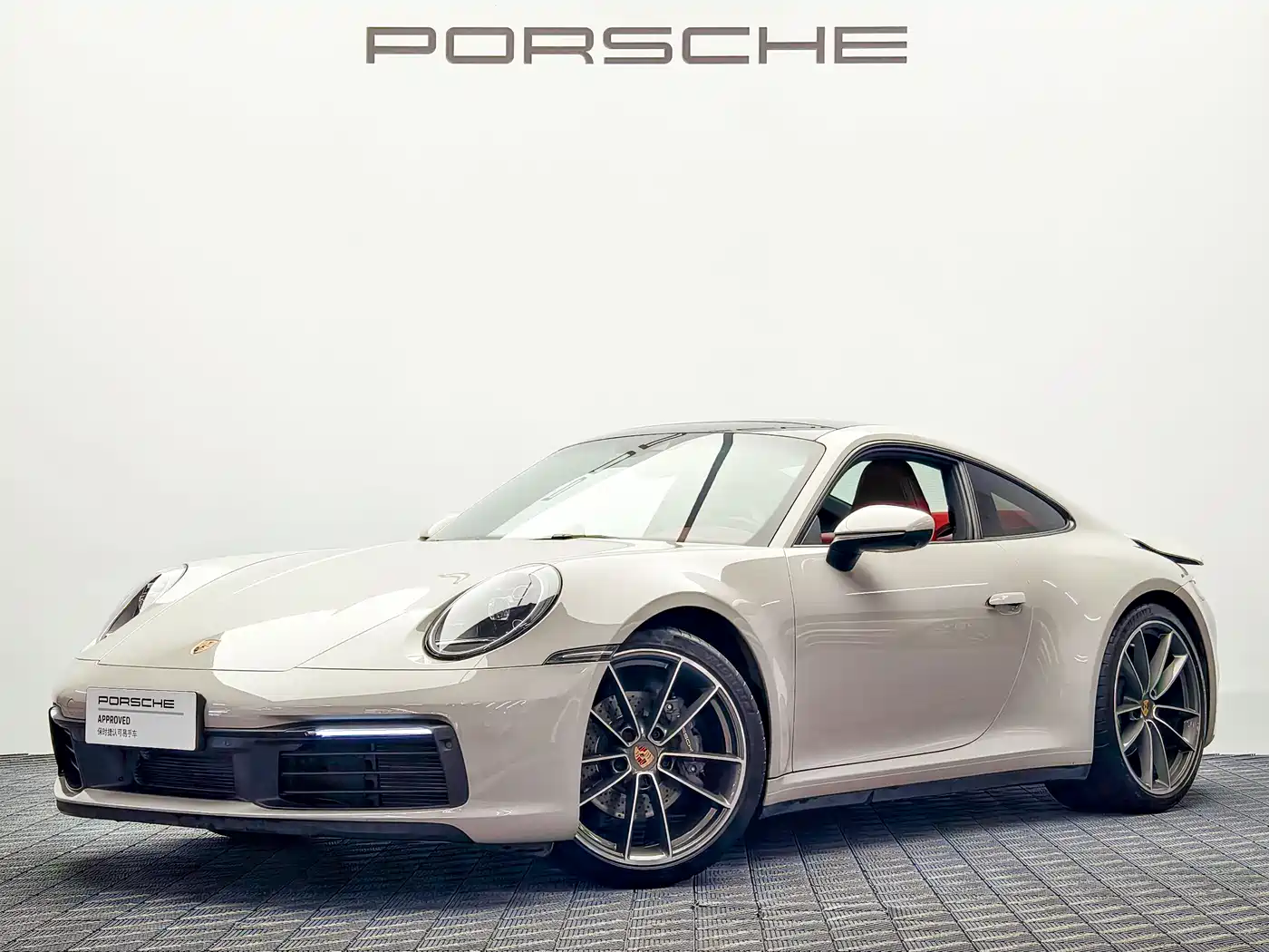 PORSCHE 911