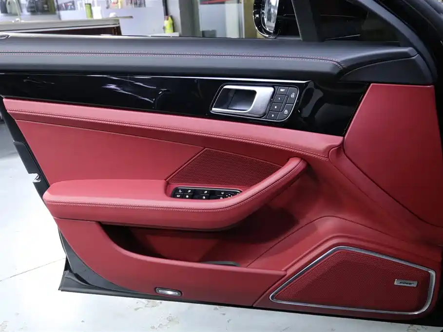 PORSCHE PANAMERA NEW ENERGY