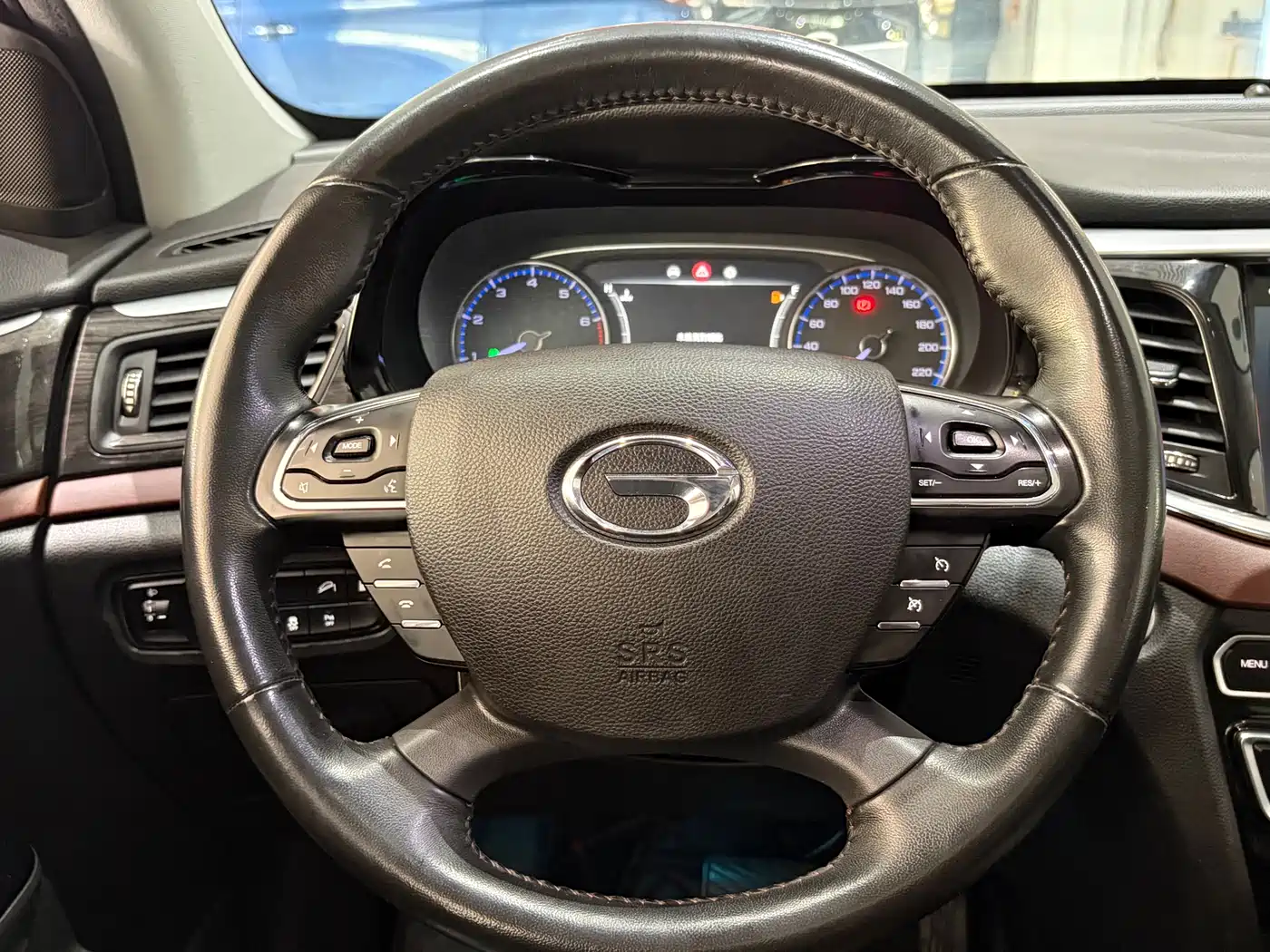 GAC Trumpchi Trumpchi GS8 2017 320T 2WD Luxury Edition (7-Seater) фото 8