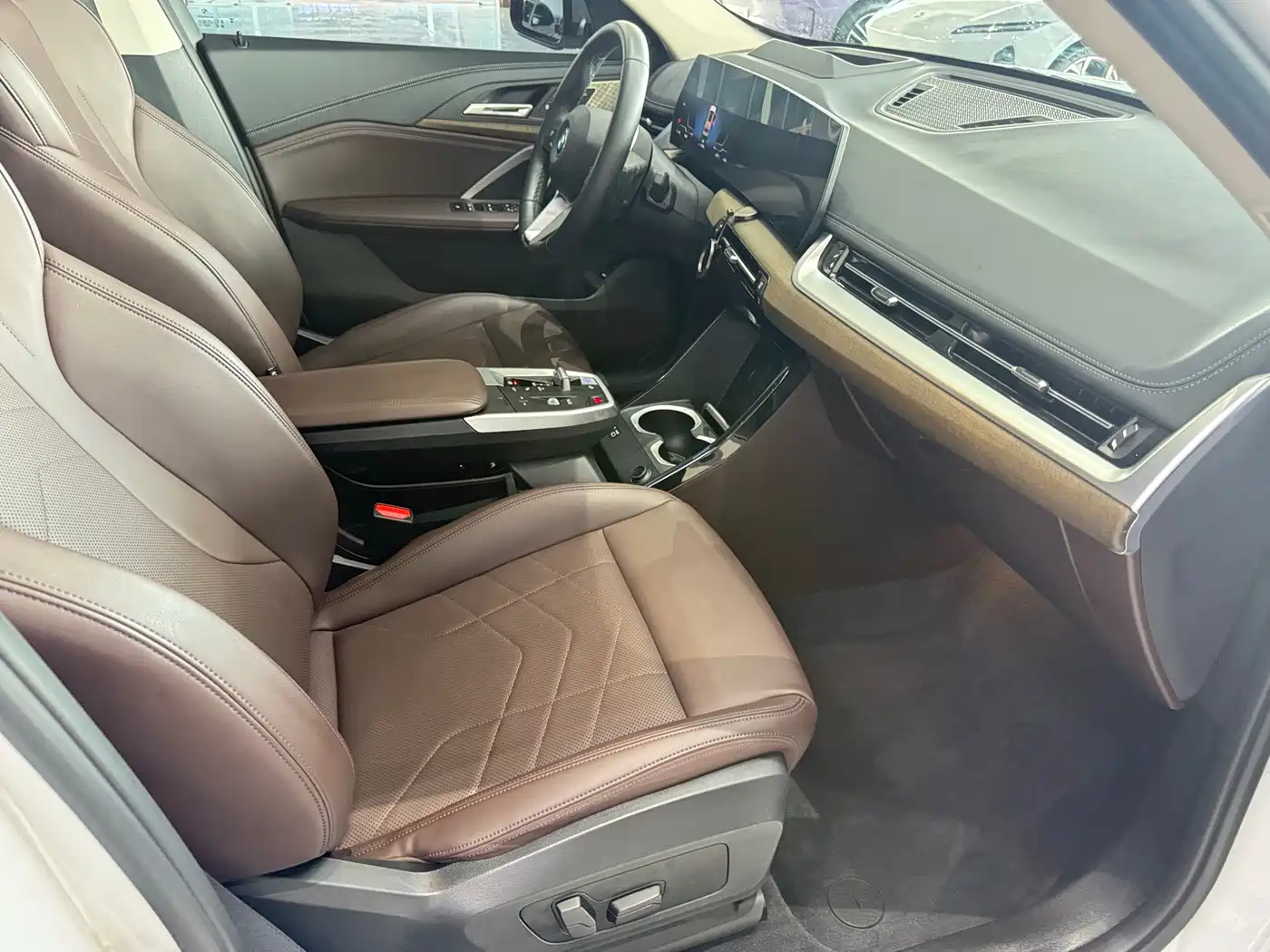 BMW iX1 2023 2023 xDrive30L X Design Package
