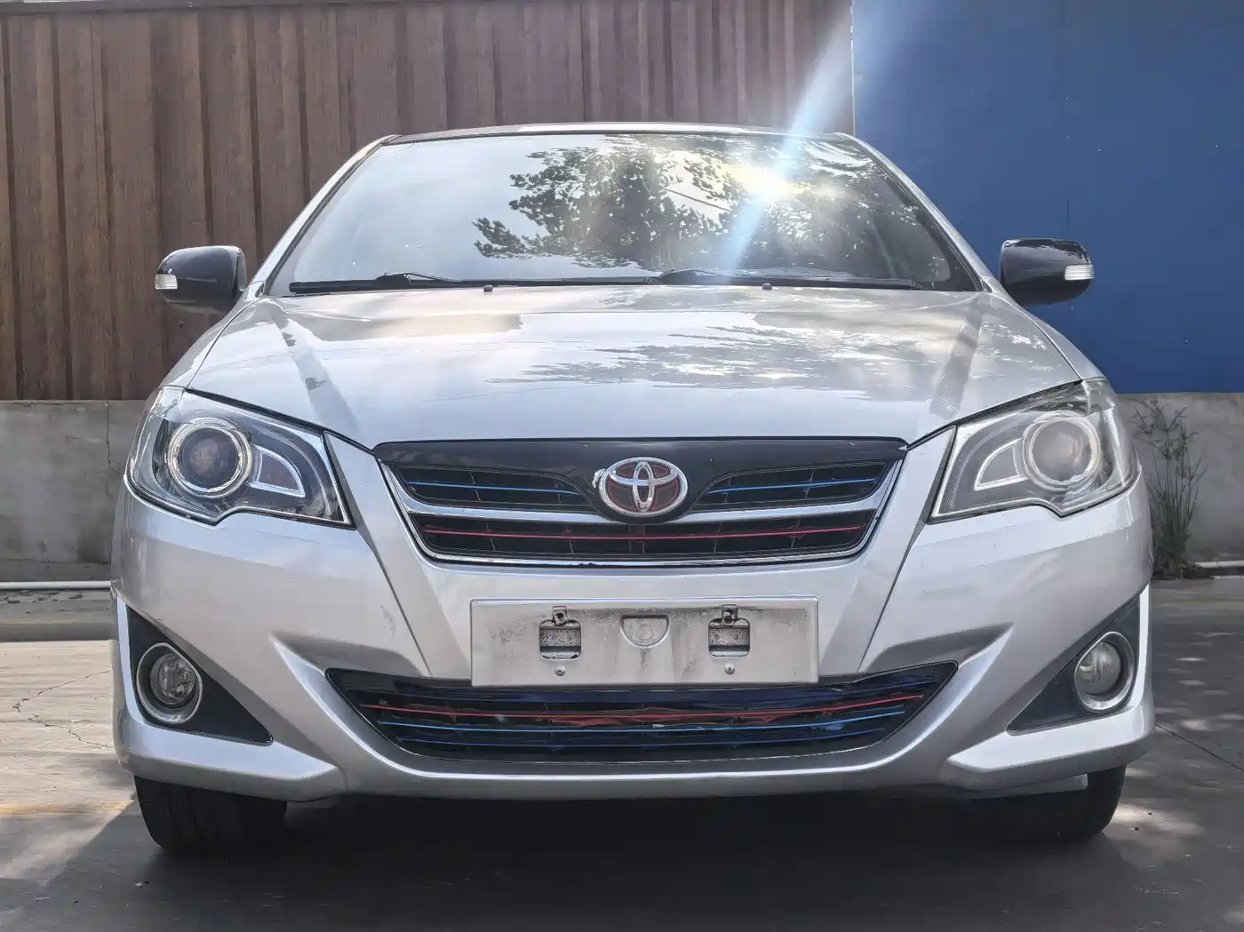 Фото 2 - Toyota Corolla