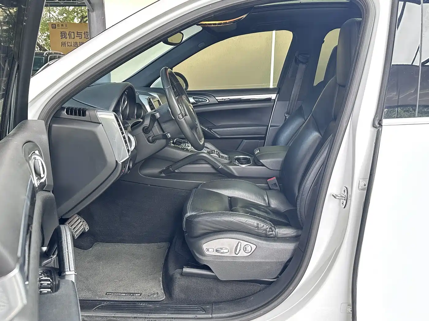 Porsche Cayenne 2011 Cayenne 3.0T фото 9
