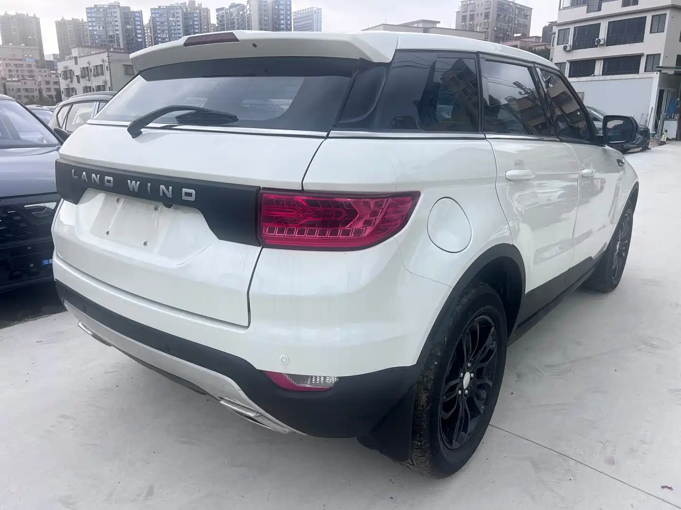 Landwind X7 2016 2015 2.0T Panorama Premium Edition