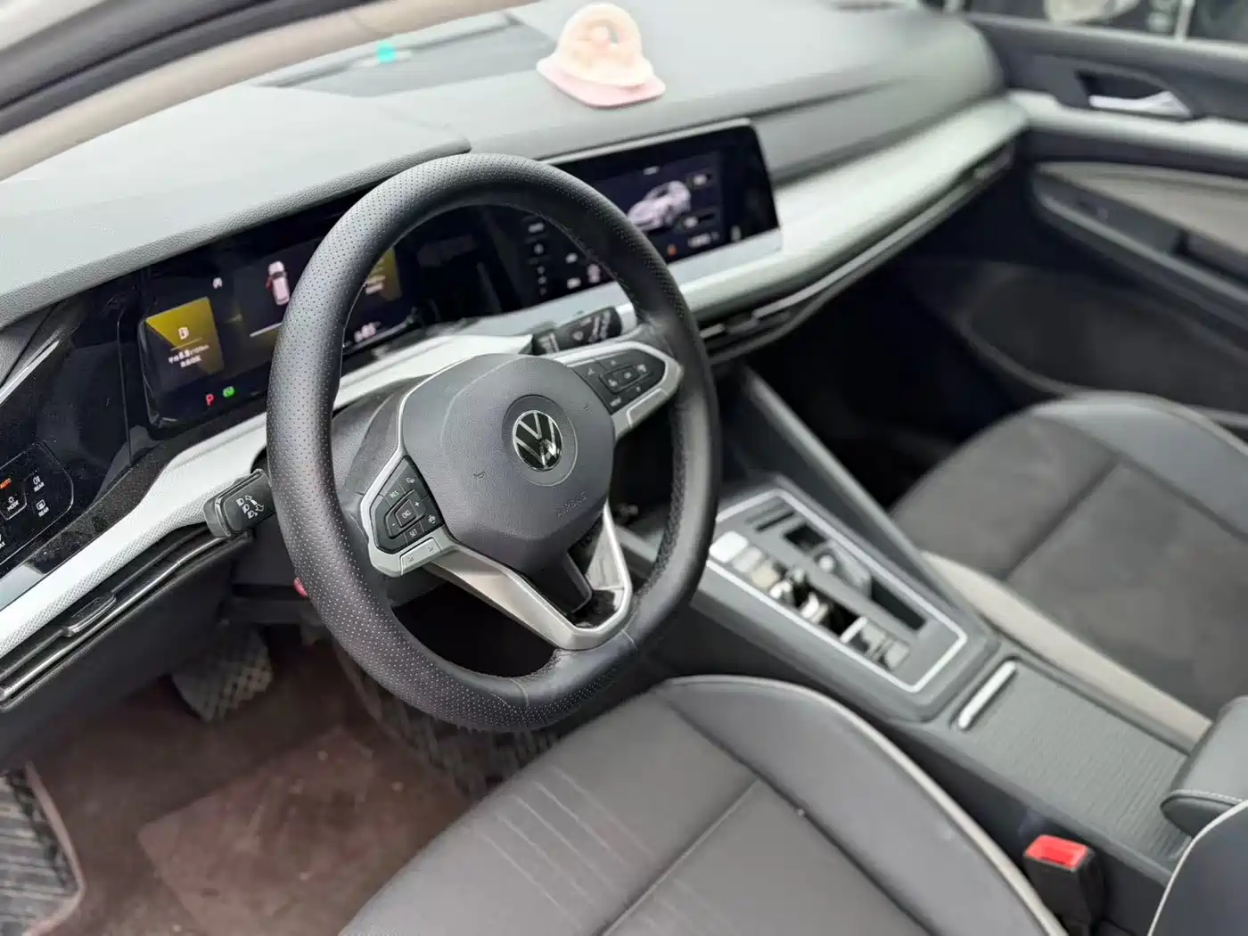 Volkswagen Golf 2023 280TSI DSG Pro фото 3