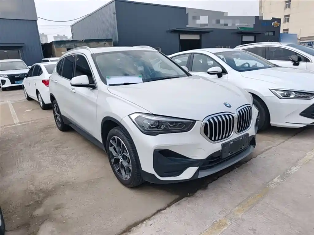 BMW X1 2022 sDrive25Li Leading фото 4