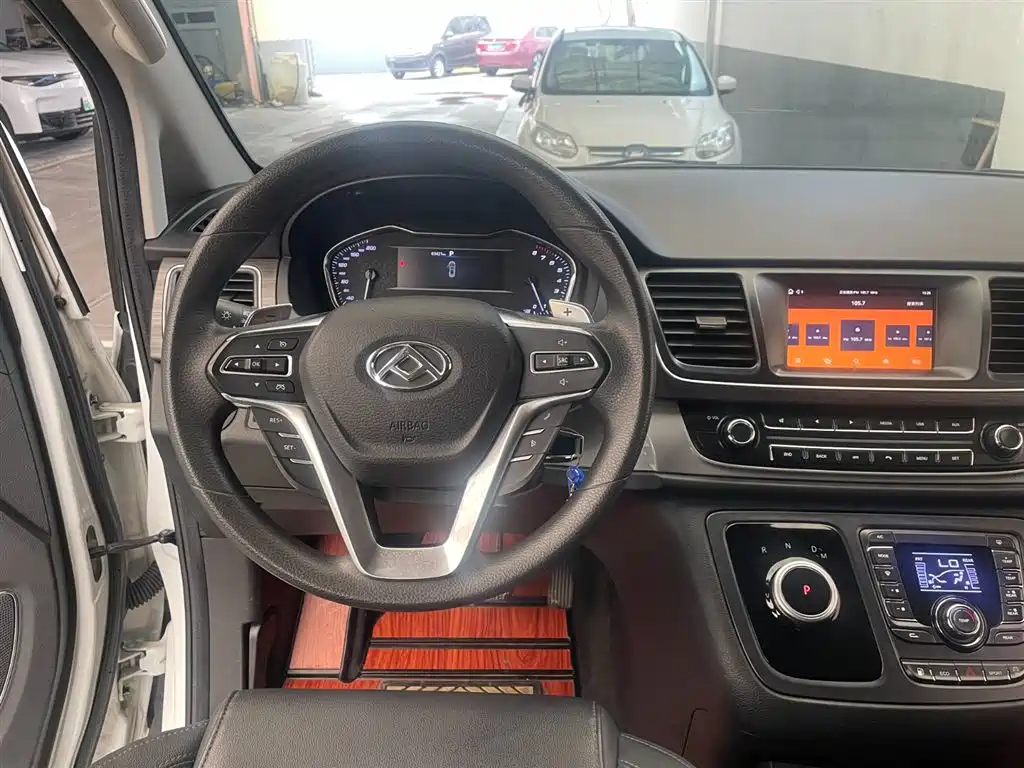 SAIC MAXUS CHASE G10