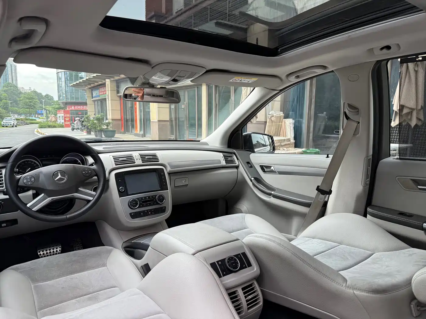 Mercedes-Benz R-Class 2015 R 320 4MATIC Luxury фото 16