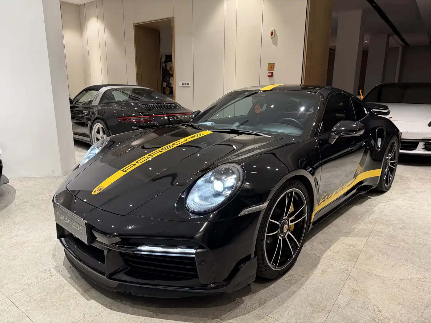 Porsche 911 2022 Turbo S 3.7T