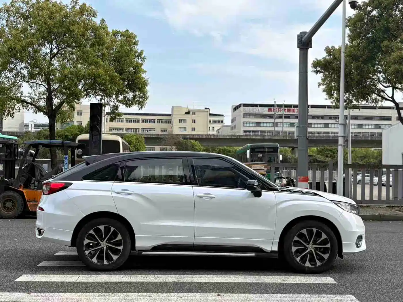 Honda Avancier 2017 2017 240TURBO 2WD Premium Edition