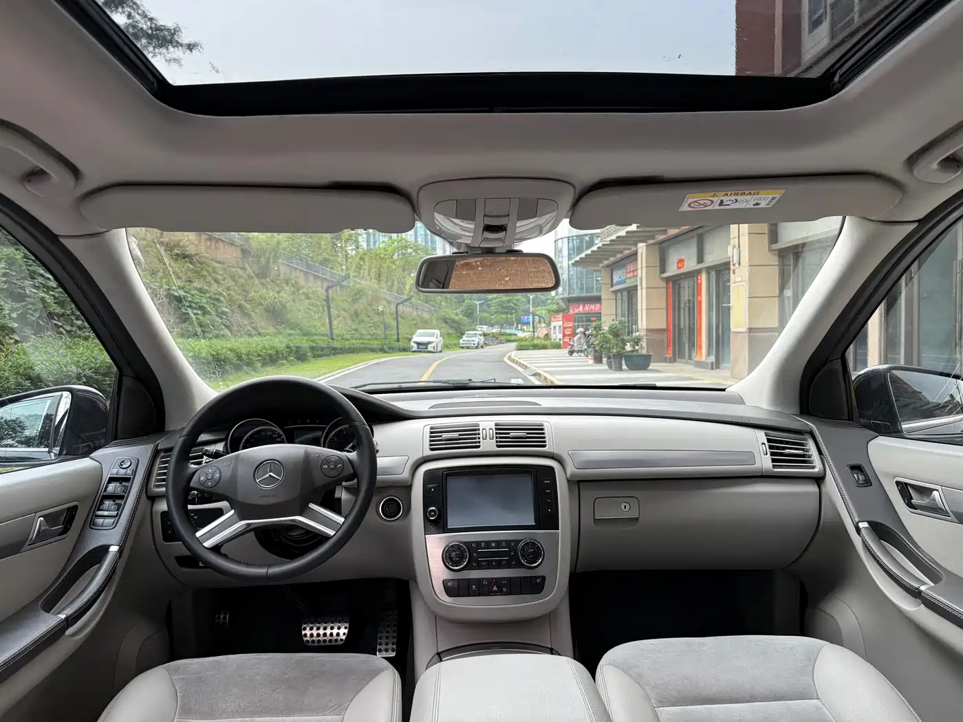 Mercedes-Benz R-Class 2015 R 320 4MATIC Luxury фото 18
