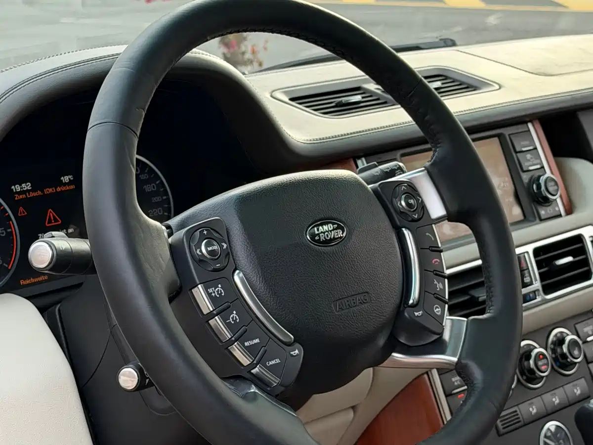 Land Rover Range Rover 2011 3.6 TDV8 фото 5