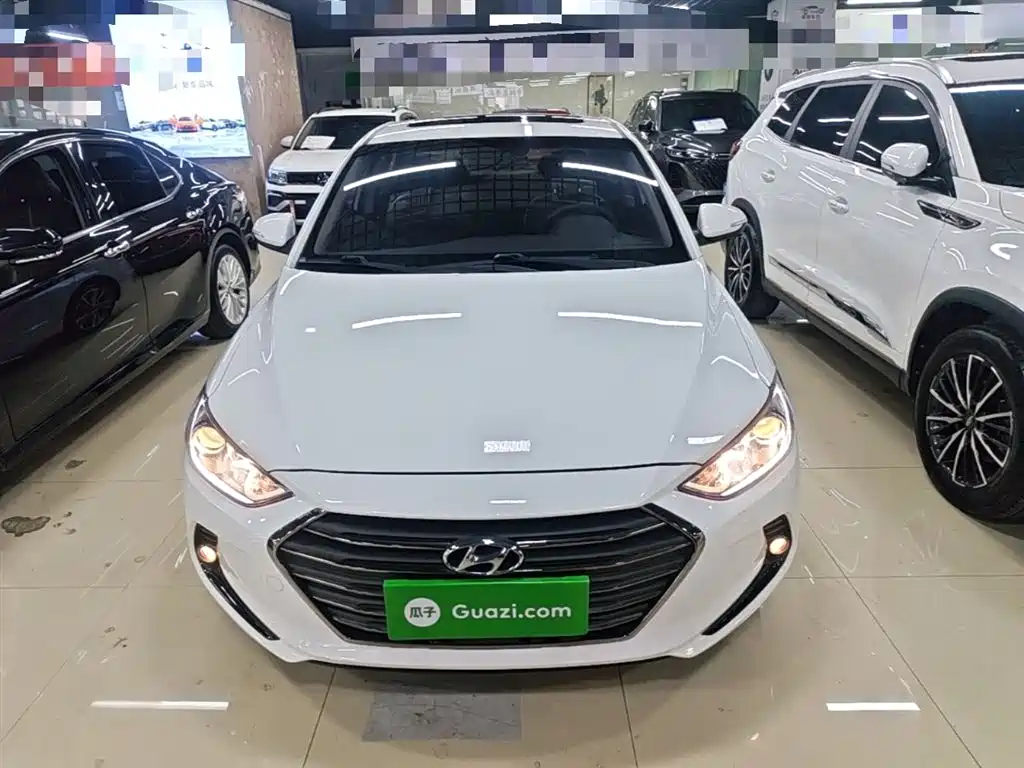 Hyundai Elantra 2016 Model 1.6L Automatic Smart Elite фото 3