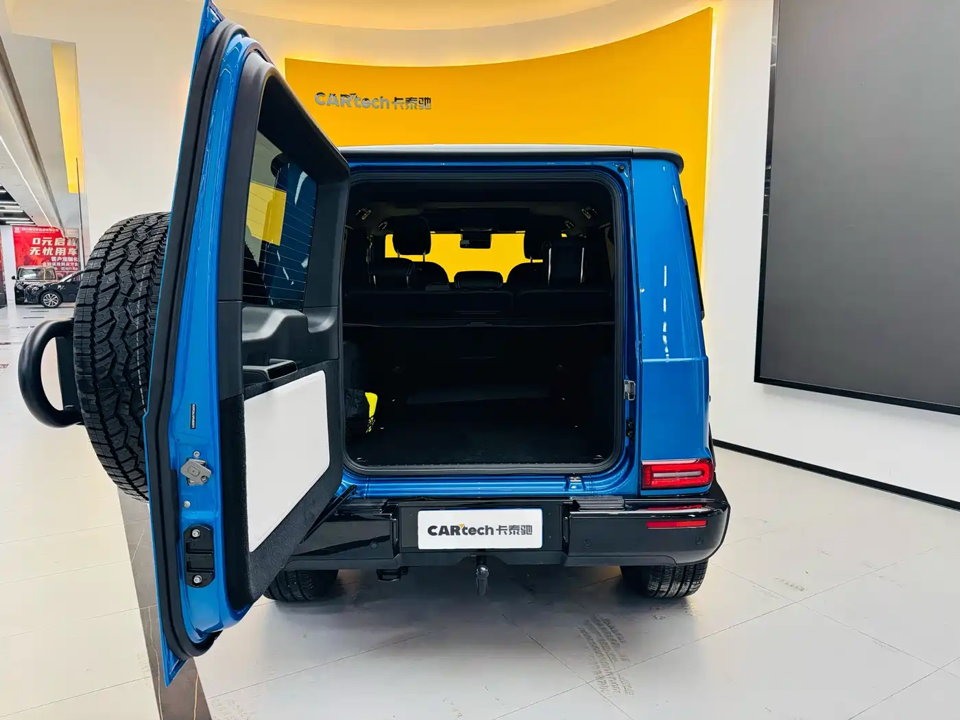 Mercedes-Benz G-Class 2024 G 500 фото 7