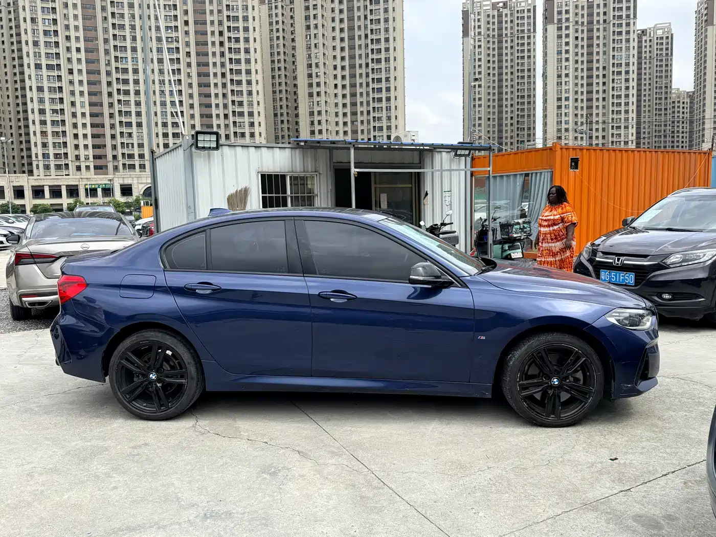 BMW 1 Series 2021 120i M Sport Shadow Edition фото 15
