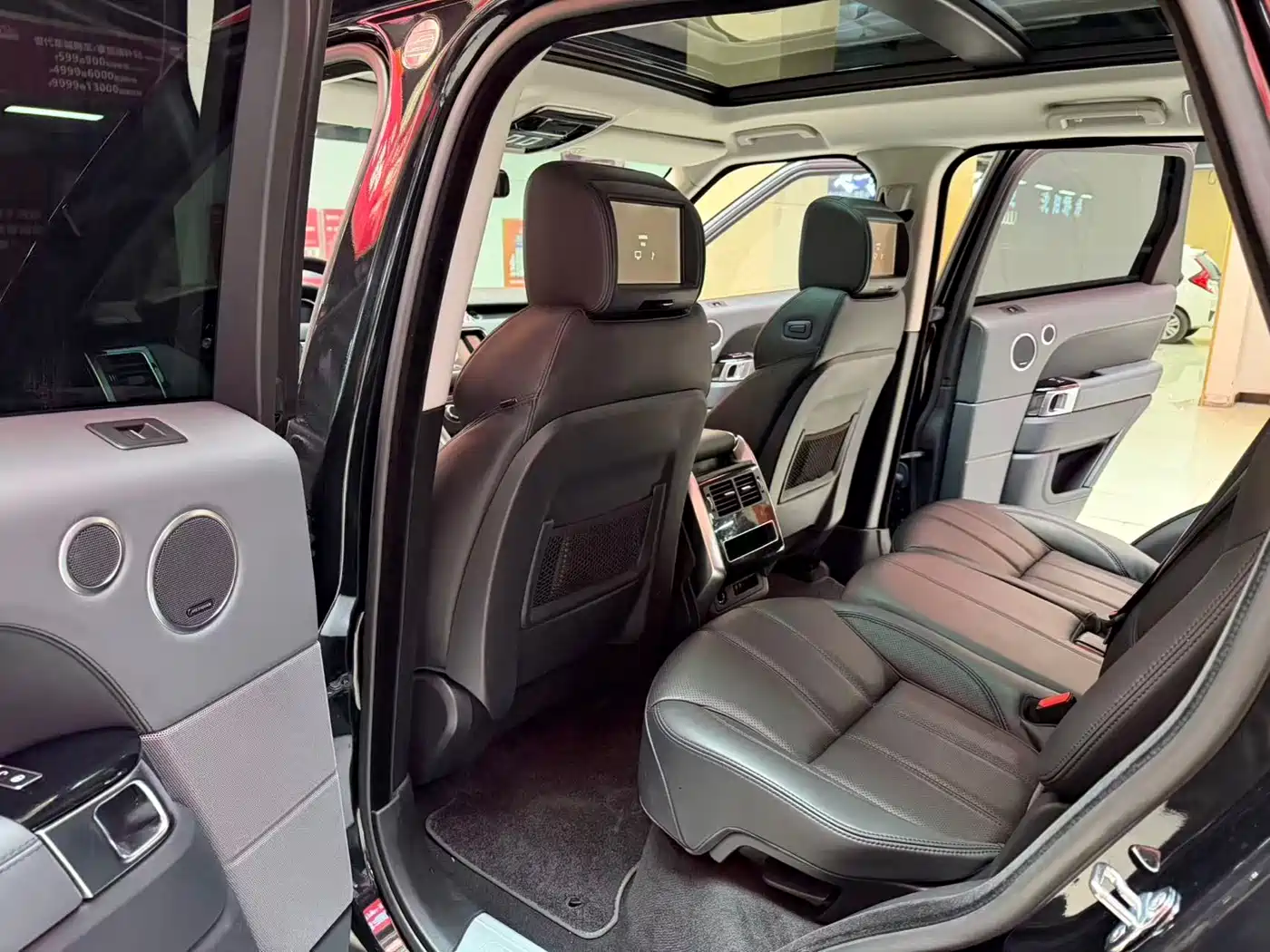 Land Rover Range Rover Sport 2015 3.0 SC V6 HSE фото 13