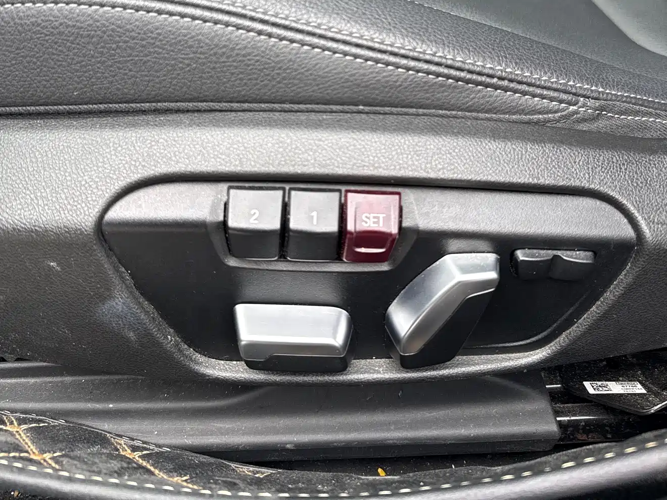 BMW 1 Series 2021 120i M Sport Shadow Edition фото 16