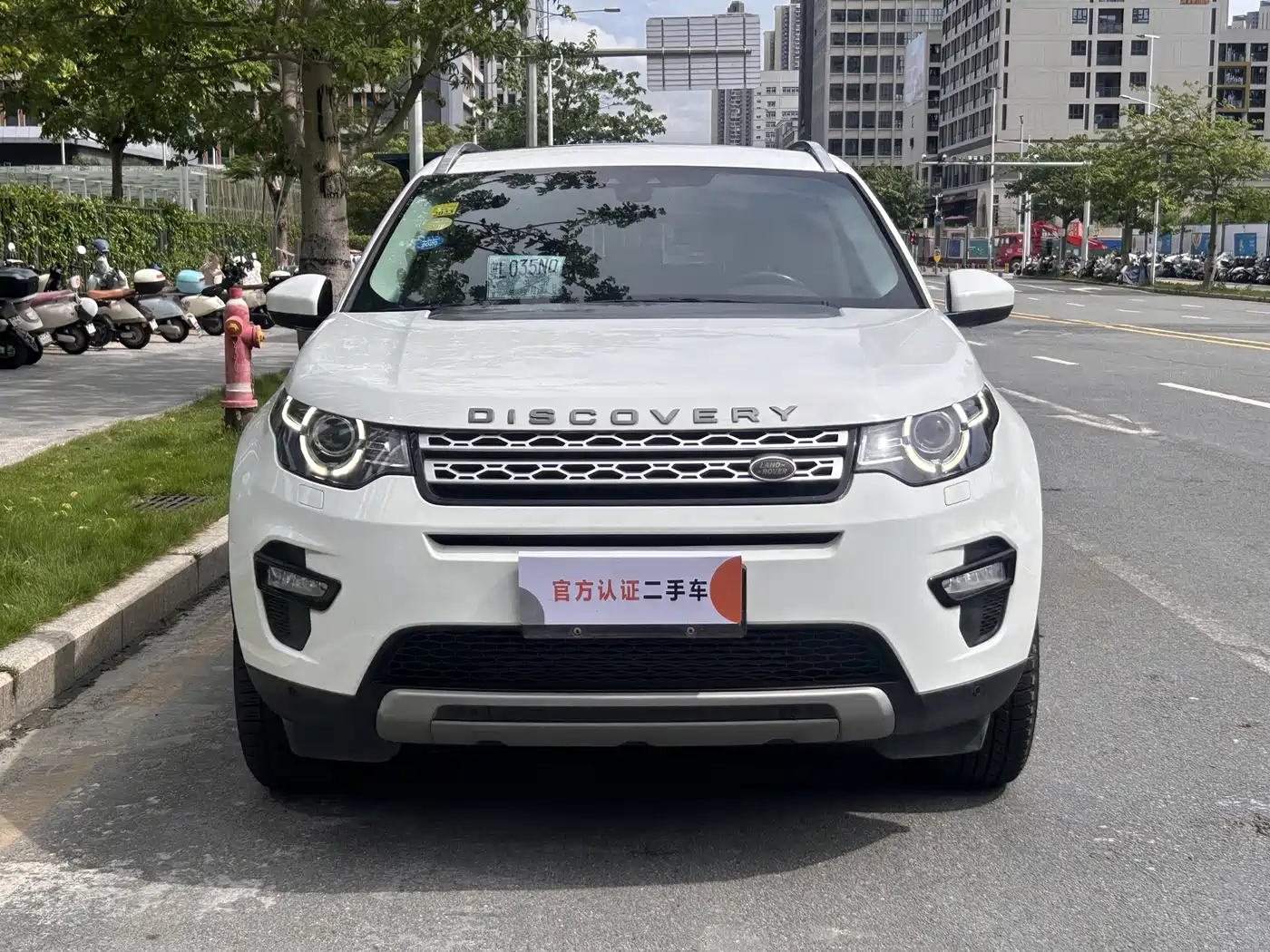 Фото 2 - Land Rover Discovery Sport