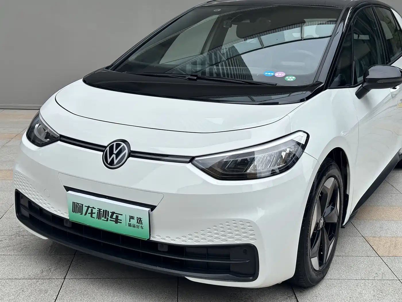 Volkswagen ID.3 2025 Facelift Smart Outstanding Edition фото 2