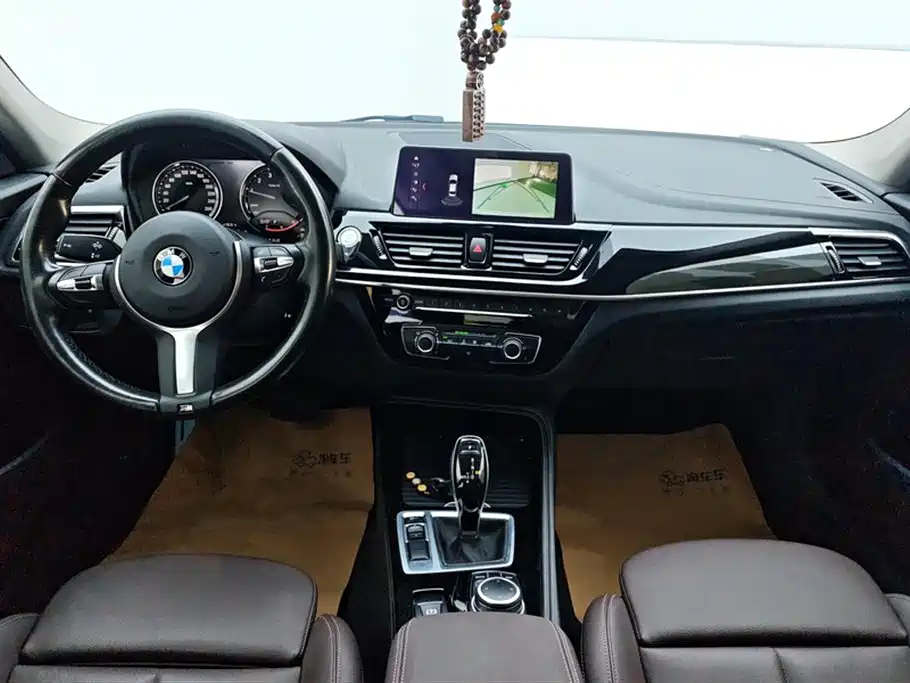 BMW 1 Series 2021 120i M Sport Shadow Edition фото 12