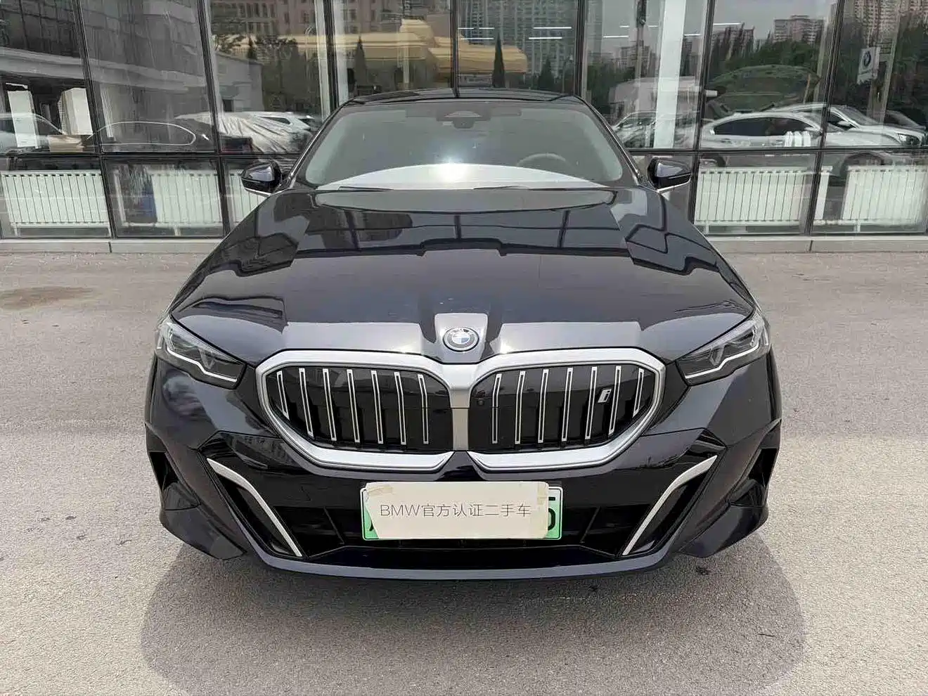 BMW i5 2024 eDrive 35L Premium Model M Sport Package фото 2