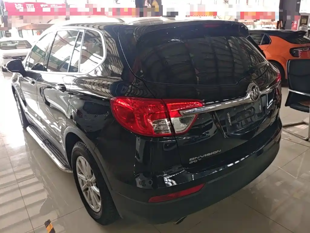 Photo 5 - Buick Envision Plus
