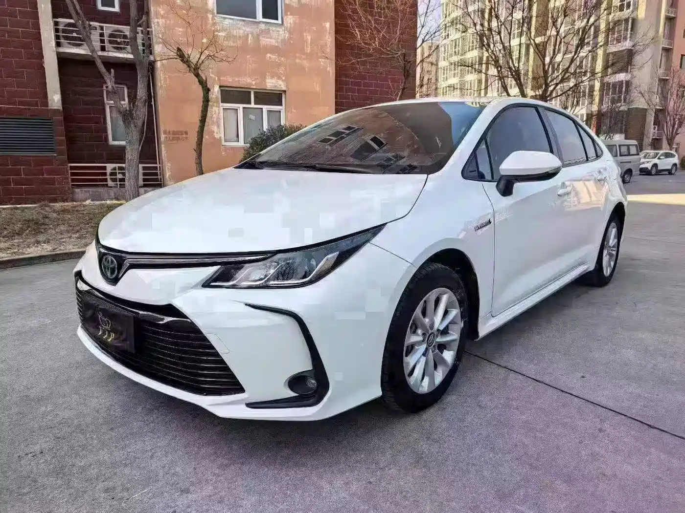 Toyota Corolla 2023 1.8L Smart Hybrid Dual Engine Elite Edition фото 3