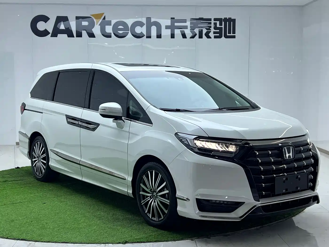 Honda Elysion 2023 2022 2.0L e:HEV Luxury