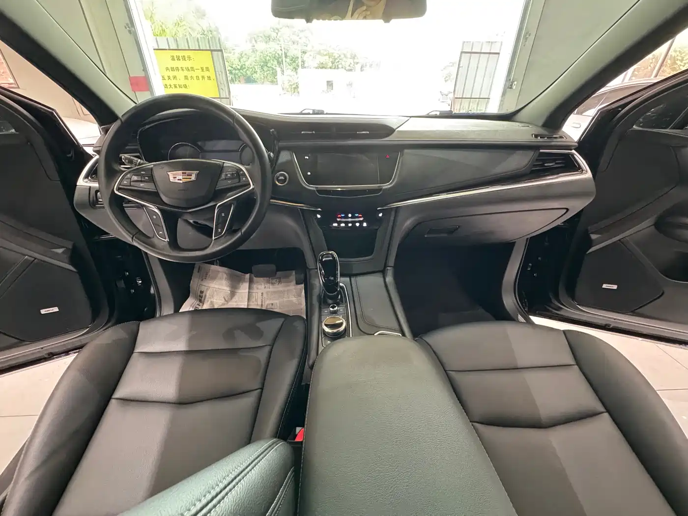Cadillac XT5 2022 2.0T 2WD Luxury фото 31