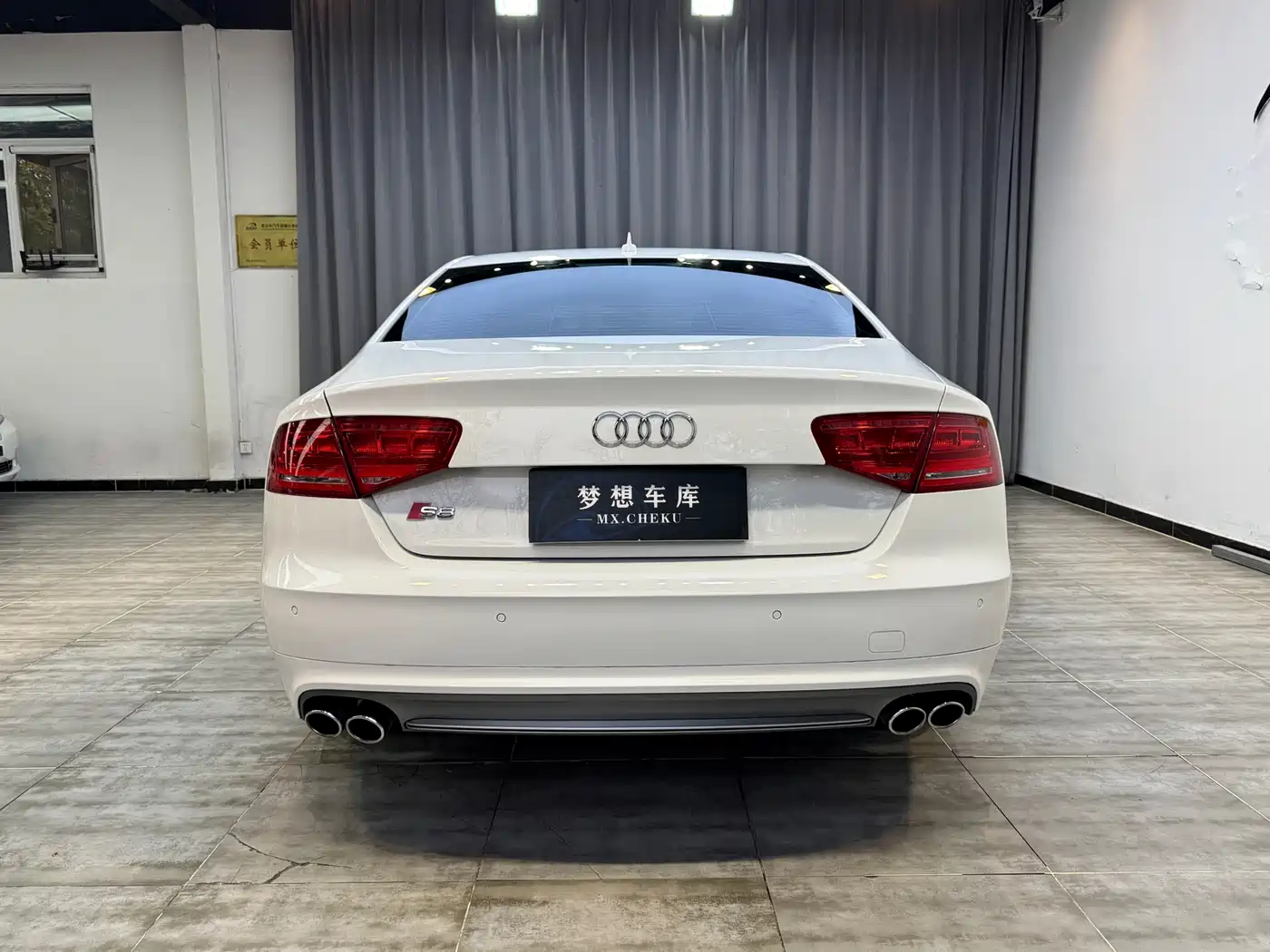 Audi S8 2014 S8 4.0TFSI quattro фото 7