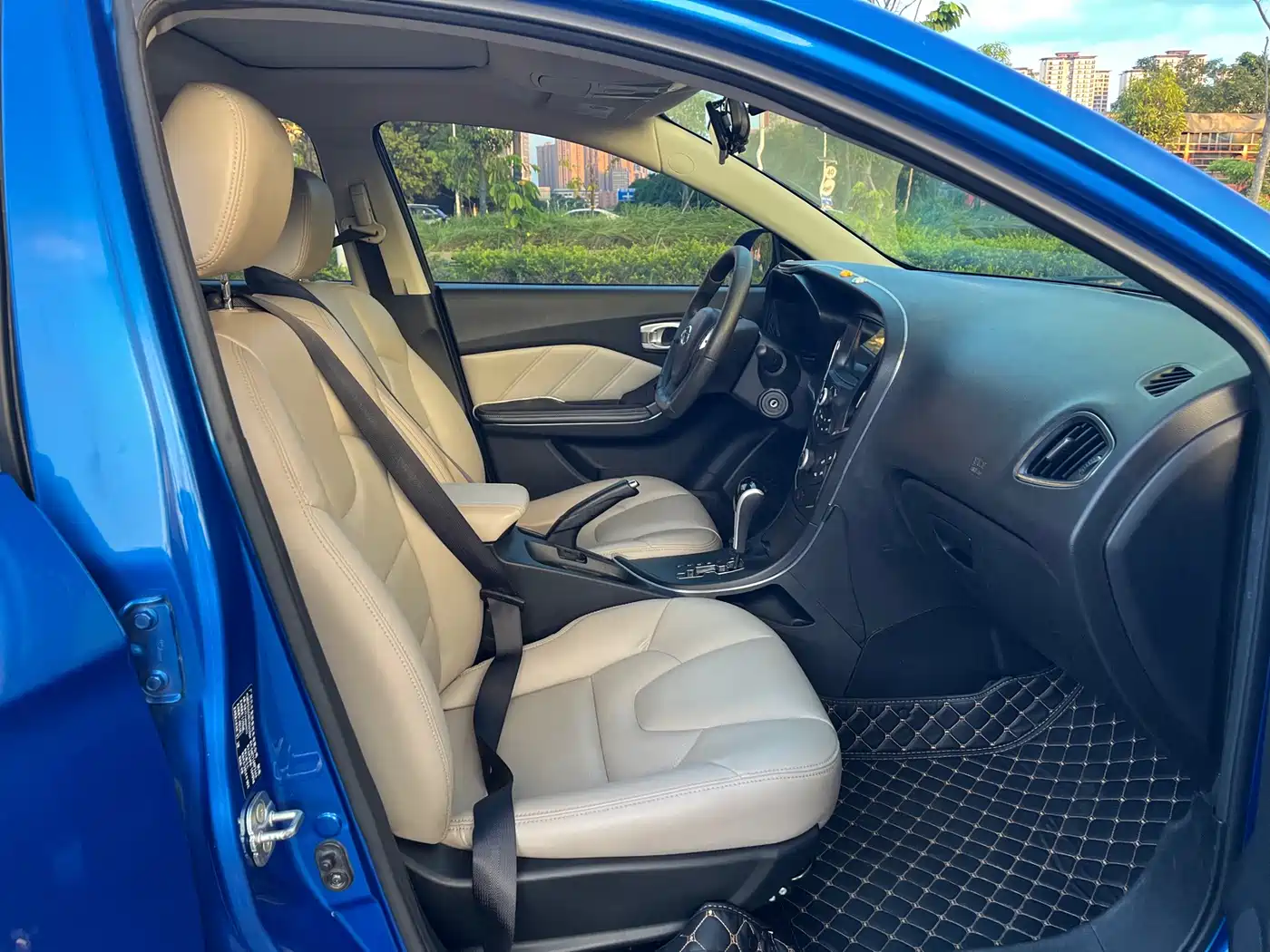 GAC Trumpchi Trumpchi GA3S Vision 2015 2014 1.6L Automatic Luxury ESP Edition