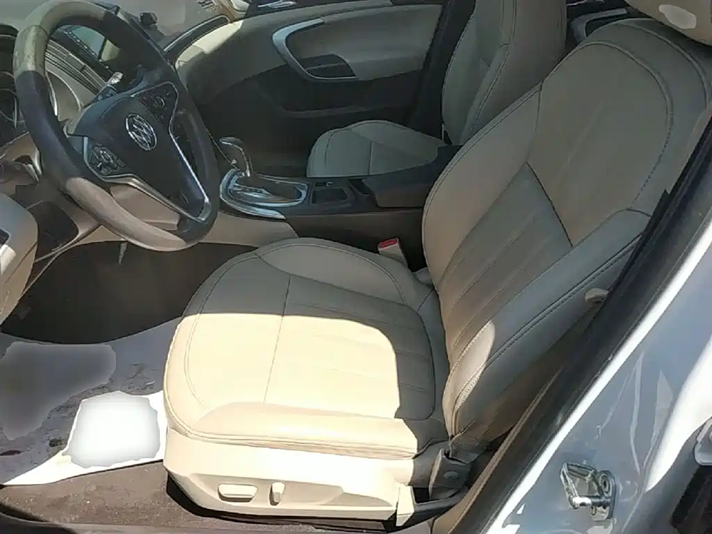 Buick Regal 2015 2.0L Elite Fashion Model фото 15