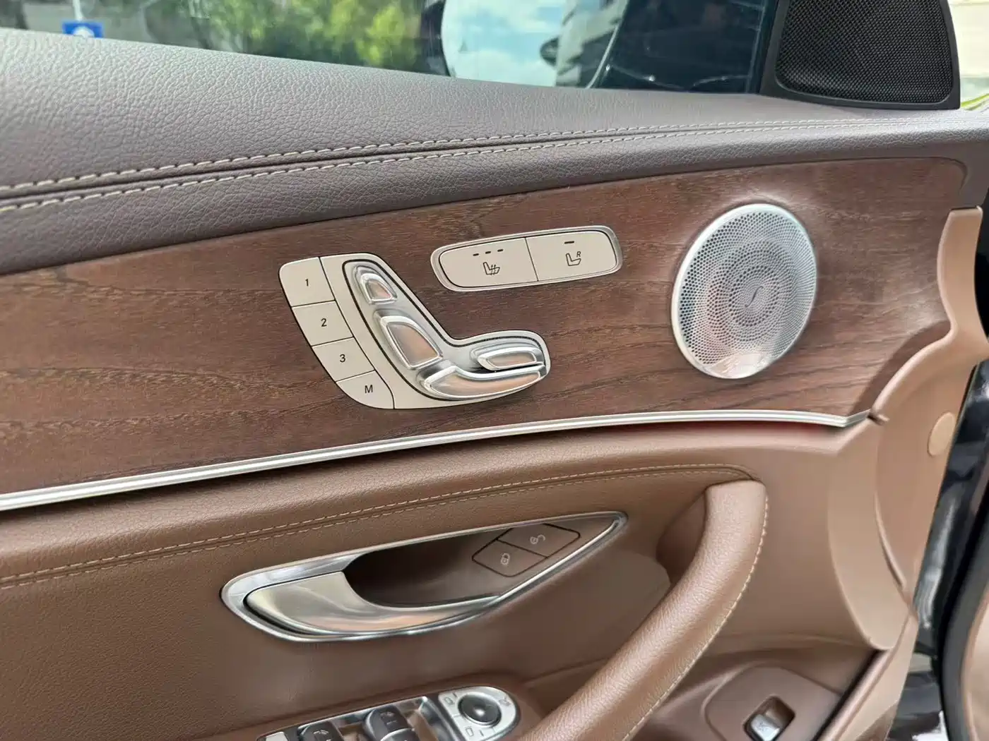 Mercedes-Benz E-Class 2021 E 300 L Fashion фото 19