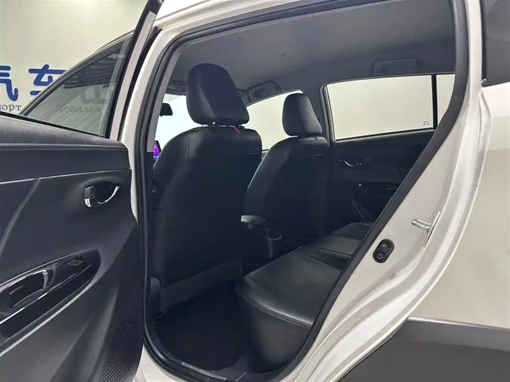 Toyota YARiS L Zhi Xuan 2022 Zhi Xuan X 1.5L CVT Luxury PLUS Edition фото 8