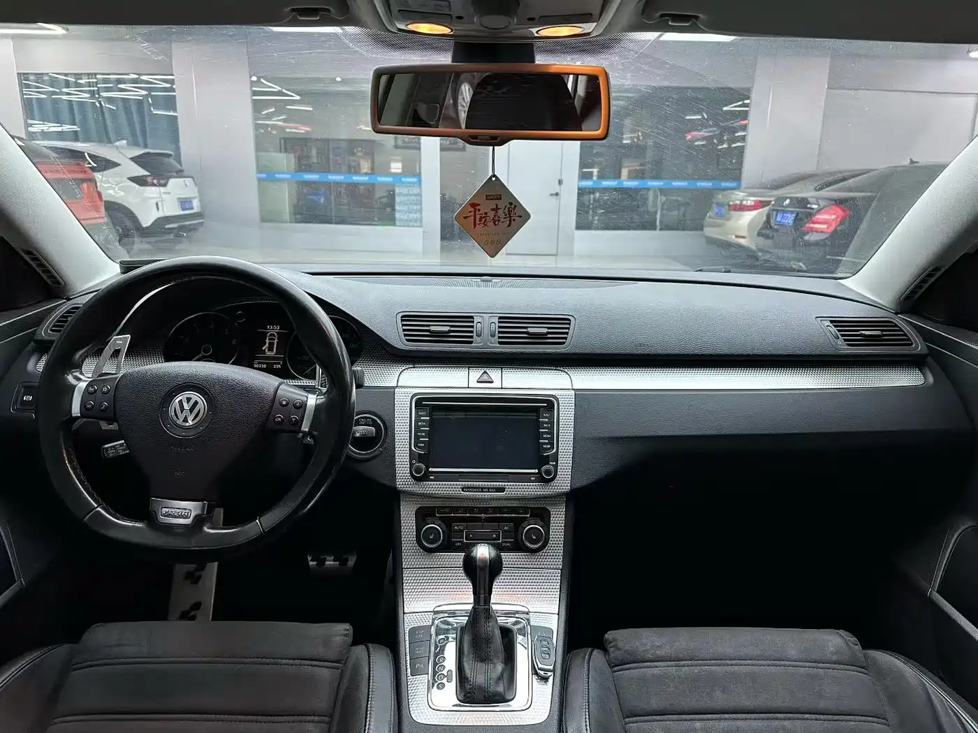 Volkswagen Passat 2008 Volkswagen R36 Wagon фото 5
