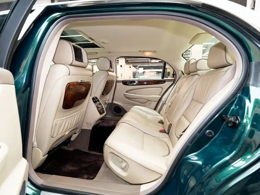 Jaguar XJ 2006 2005 Model XJ6L 3.0