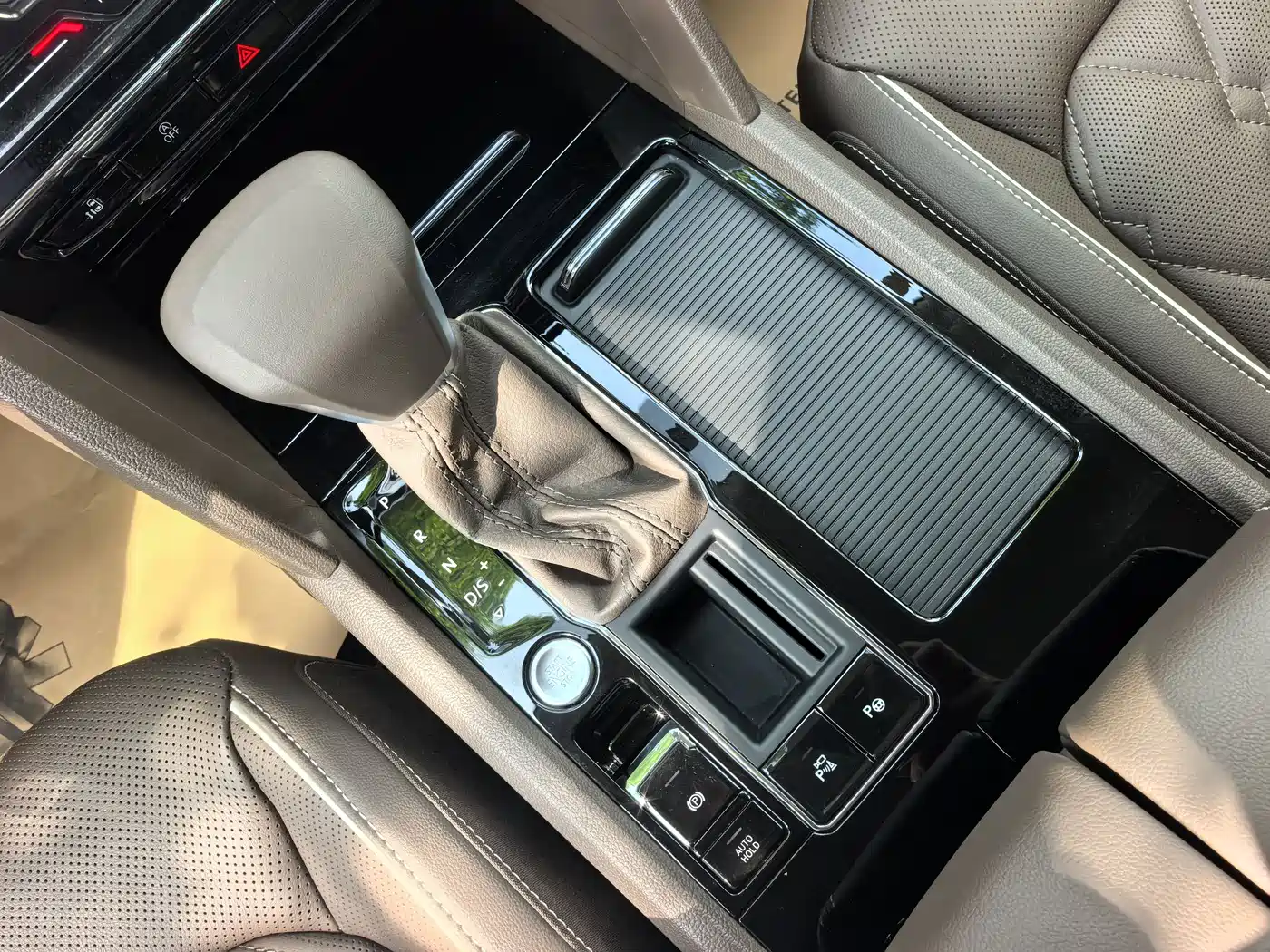 Volkswagen Viloran 2020 380TSI Flagship Edition фото 12