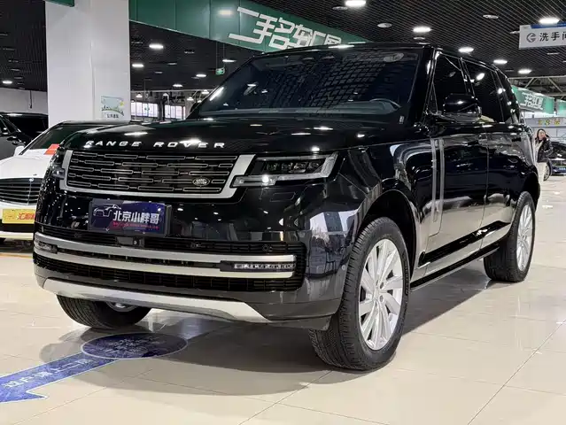 Land Rover Range Rover 2023 3.0 L6 400PS Golden Age 7-Seater Long Wheelbase