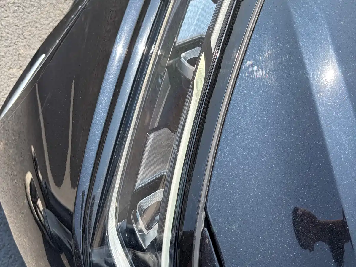 Volkswagen Passat 2022 330TSI Starlight Luxury Edition фото 12