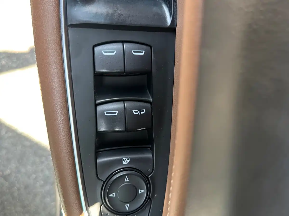 Buick Regal 2020 552T Luxury фото 18