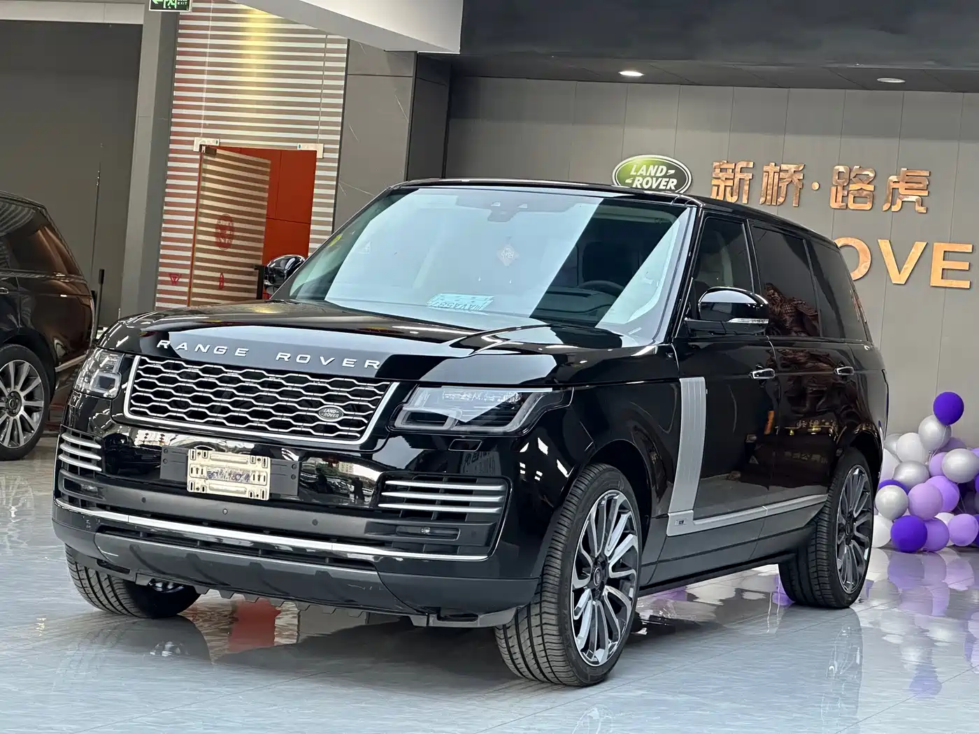 Land Rover Range Rover 2018 3.0 SC V6 Vogue Heritage Extended Edition
