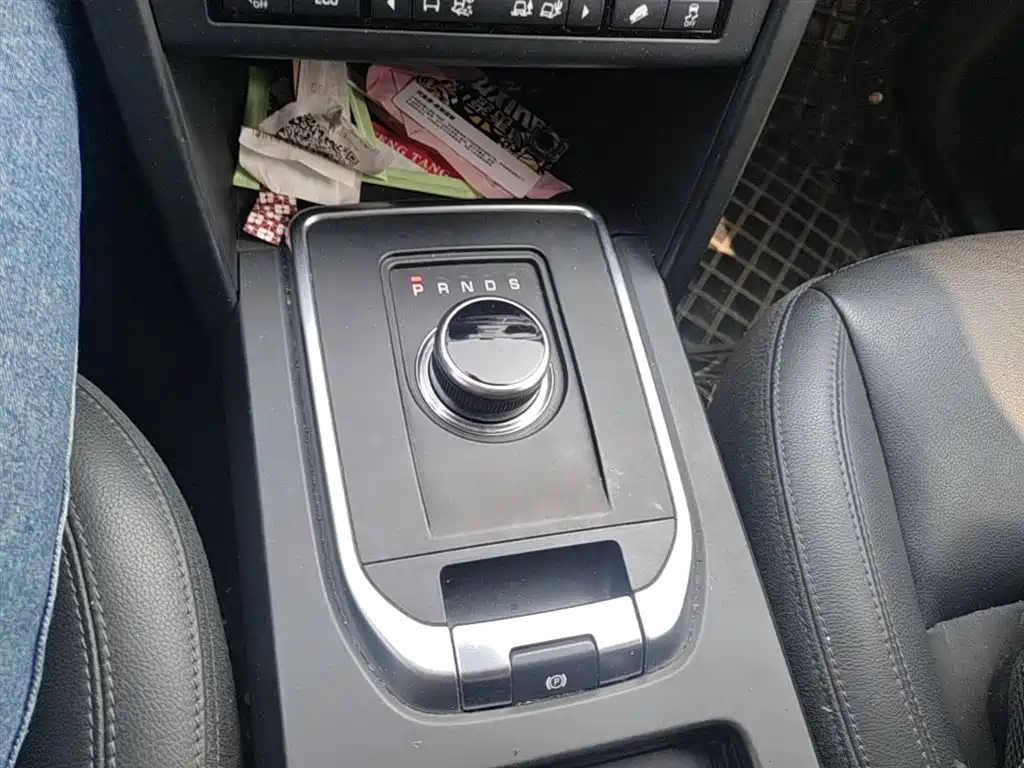 Land Rover Discovery Sport 2018 240PS PURE Edition фото 10