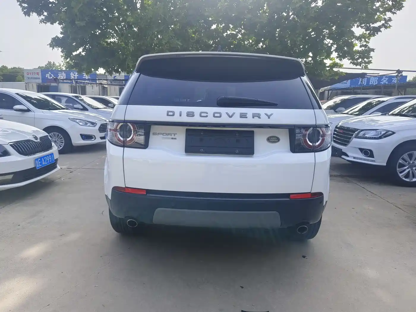 Land Rover Discovery Sport 2017 2.0T SE фото 6