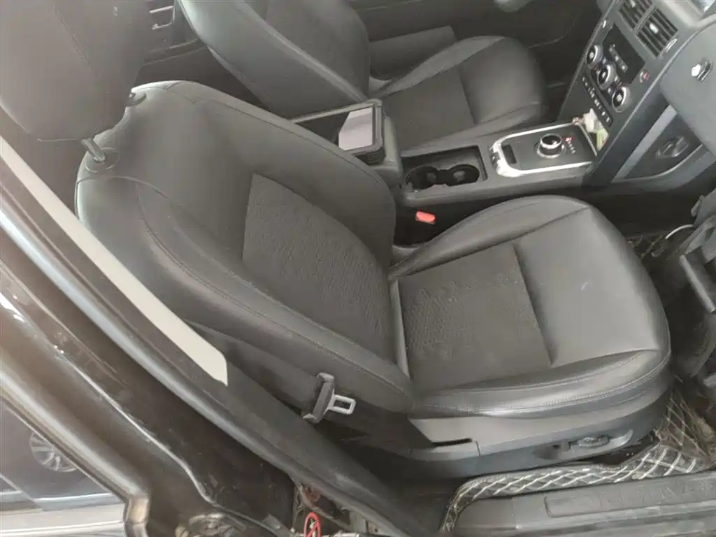 Land Rover Discovery Sport 2018 240PS PURE Edition фото 20