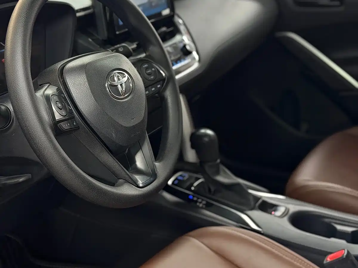 Toyota Corolla Cross 2022 2.0L Elite Edition фото 15