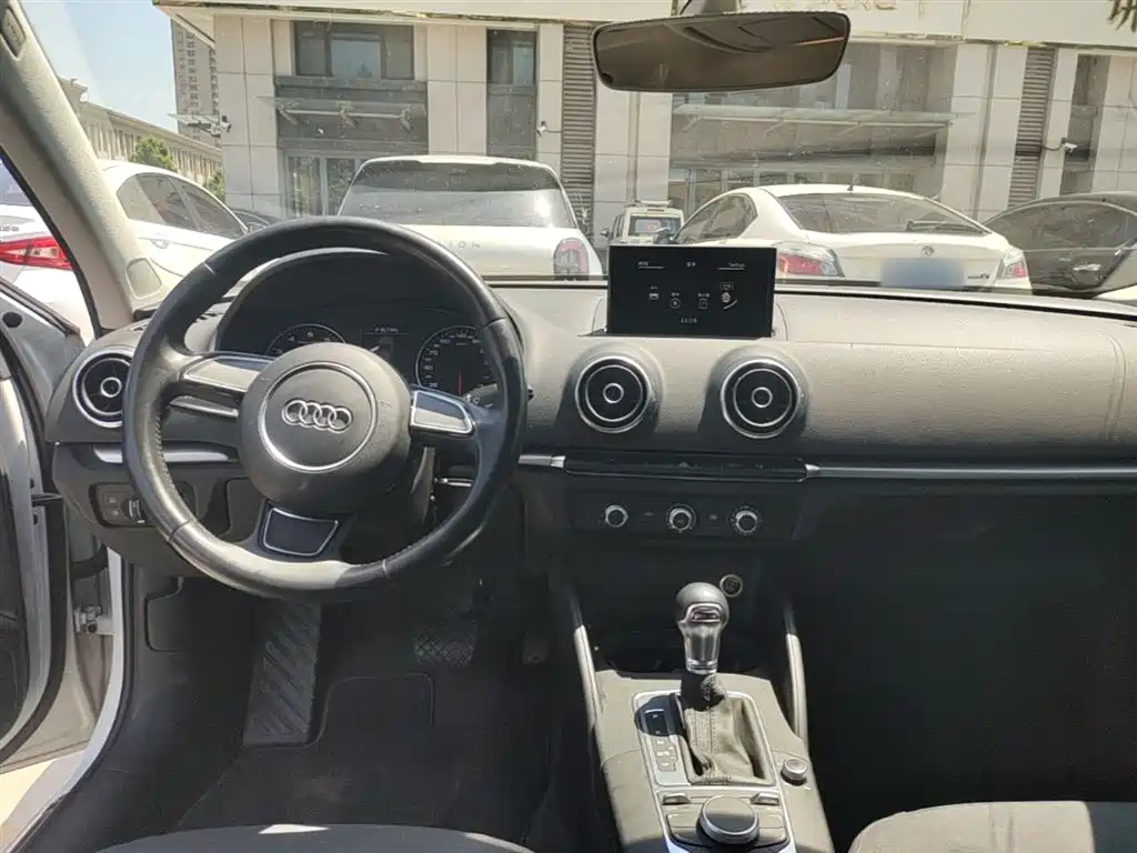 Audi A3 2016 Limousine 35 TFSI Progressive фото 10